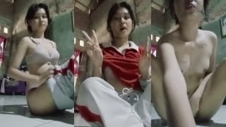 Bokep SMP Cesi Ciya Tocil Imut Colmek Waktu Rumah Sepi