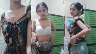 Bokep Indo Andini Viral Tocil Manis Colmek Bikin Sange