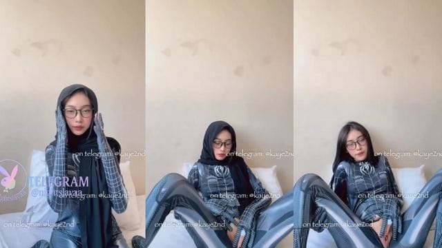 Bokep Indo Miss Kayesha Colmek Hijab dan Kostum Spidergirl Ketat