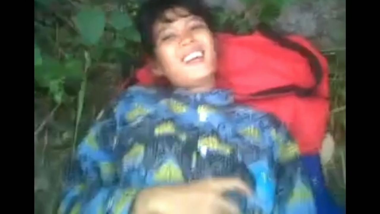 Bokep SMP ABG Batik Pulang Sekolah Langsung Ngewe
